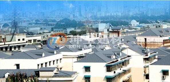 合成樹脂瓦質(zhì)輕承載力強(qiáng)，是平改坡的理想選擇
